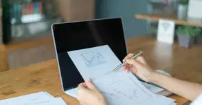 48 на сто от българите са  оптимисти за икономиката