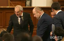 ДПС издава сборник с имена на "жертвите на политическа репресия" ДПС издава сборник с имена на "жертвите на политическа репресия"