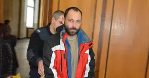 Прокуратурата иска затвор за осъден условно за детско порно