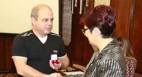 Лидия Гънгалова си тръгна със значка "Русе" Лидия Гънгалова си тръгна със значка "Русе"