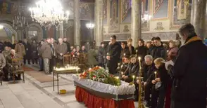 Власт, партия и приятели изпратиха покойния бивш кмет Георги Драгоев