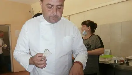 Шеф Ивайло Димитров учил за моряк, но се превърнал в кулинарен корифей
