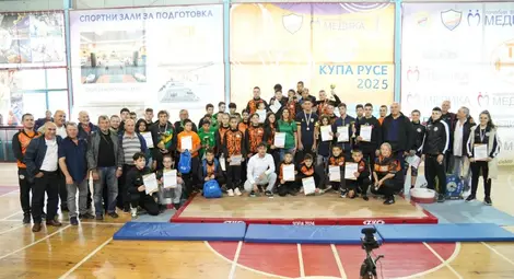 Купа &bdquo;Русе&ldquo; в щангите заблестя пред очите на легендарни шампиони