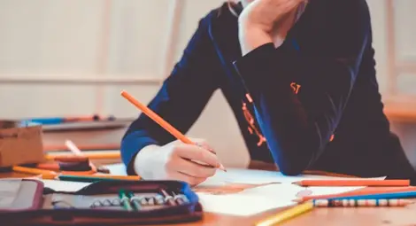 България в първите 20% по младежи с нови умения, но пазарът на труда не използва адекватно способностите