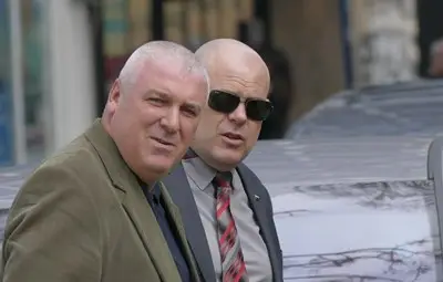 Директорът на ГДБОП Ивайло Спиридонов и шефът на спецпрокуратурата Иван Гешев разказаха подробности за акцията. 