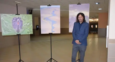 В Русенския университет откриха Фотографската изложба "Цветовете на живота"