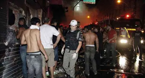 Шок! Над 245 жертви след пожар в дискотека в Бразилия /галерия/