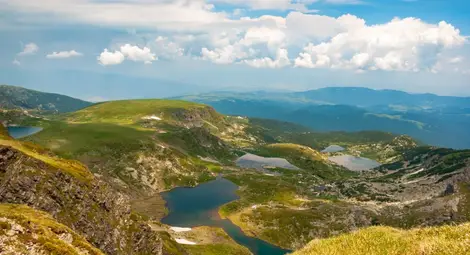Забранено е качването на джипове, превозващи туристи до Седемте рилски езера