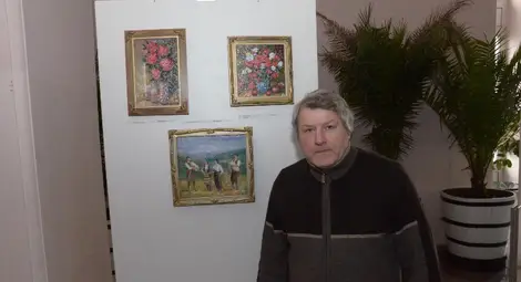 Веселин Николов