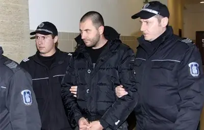 Ториното за биячите от Околовръстното: Не са охрана, а шофьори на 210 лв. заплата