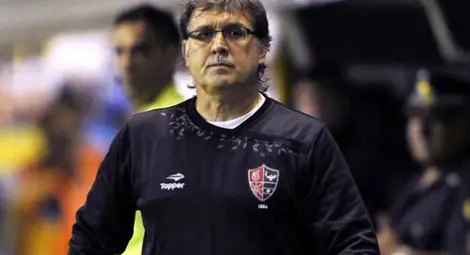 Барса се разделя с Мартино след края на сезона