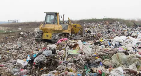 За първи път в Русе слагат 15 гондоли за строителни отпадъци