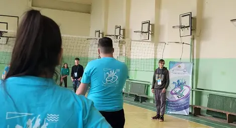 60 младежи участваха в спортен трибой по проект за демократични ценности