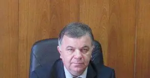 20 месеца кмет води борба за посечената си заплата