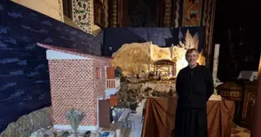 12-метров макет на Витлеем и на Рождественската пещера посреща миряните в „Свети Павел от Кръста“