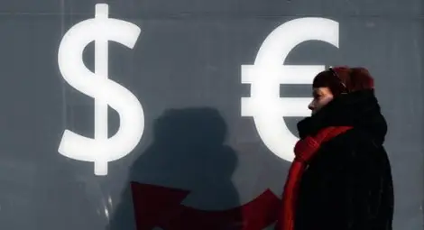 Дойче веле: Eврото пада заради машинации на САЩ, а не заради гръцкия фалит