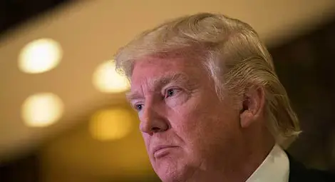 Туитър премахва акаунта на Тръмп