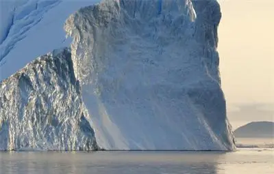 Топи се най-големият ледник в Източна Антарктида Топи се най-големият ледник в Източна Антарктида