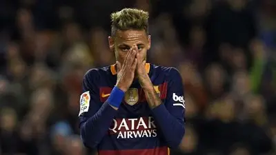 Запорираха частен самолет, яхта, сметки и имоти на Неймар за над 40 млн. евро