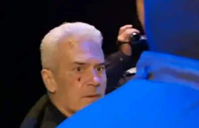 Волен се затвори в централата, отвън пази полиция