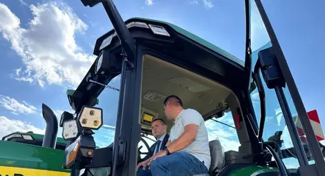 Кметът Пенчо Милков и ръководството на „Мегатрон“ откриха модерния комплекс на компанията в Мартен Кметът Пенчо Милков и ръководството на „Мегатрон“ откриха модерния комплекс на компанията в Мартен