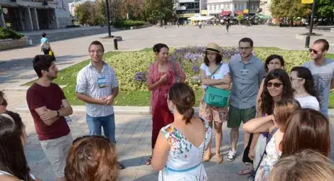 Открит урок по архитектура си  направиха в Русе млади румънци