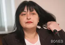 Лозанова: С главата си гарантирам, че сме работили с чест, морал и закон