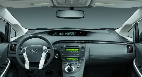 В Япония изобретиха &bdquo;прозрачна&rdquo; кола /видео/