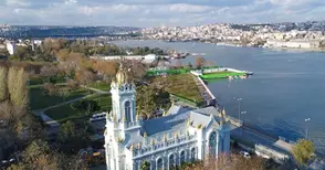 Митрополит Наум служи на празника на Желязната църква в Истанбул