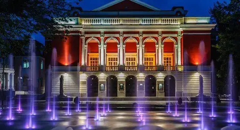 Операта кани &bdquo;На гости на княз Орловски&ldquo;