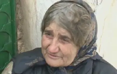 Жената, която 5 дни спа между труповете на родителите си: Не знаех към кого да се обърна