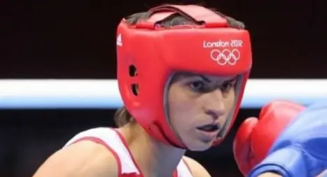 Стойка Петрова тренира деца в Ученическата школа Стойка Петрова тренира деца в Ученическата школа