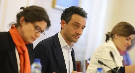 Проекти за стотици милиони ще се оценяват от външен изпълнител Проекти за стотици милиони ще се оценяват от външен изпълнител