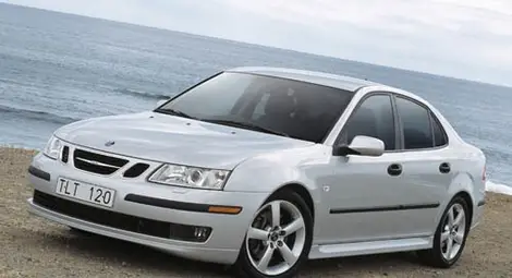 Тарикатлък с подмладена кола донесе глоби по 1000 лева