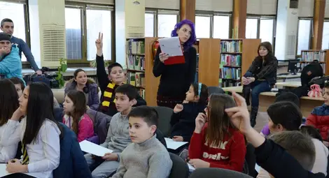 Малвина и Котаракът Моли изпитаха млади кандидати за Сови и Тритони