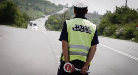 Започват засилени проверки на товарни автомобили и автобуси