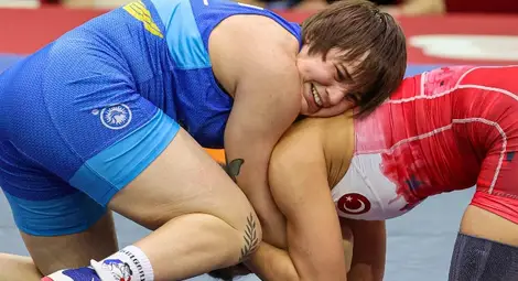 Юлияна Янева мачка наред в Европа пред очите на легендата Валентин Йорданов