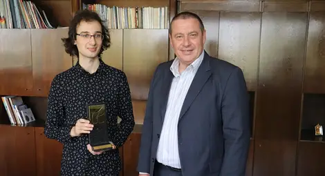 Българинов и Милков поздравиха таланта на десетилетието Николай Димитров