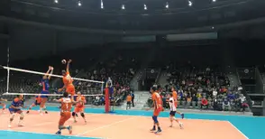 Волейклубът изчисти две  от заплатите на играчите