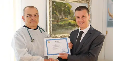 Пет болници с грамоти от Българинов за принос в овладяване на пандемията