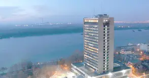 „Рига“ оспорва отказа за строителство на нова висока сграда