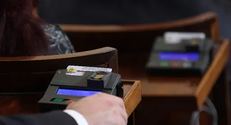 Румен Гечев: Възстановяваме статута на Сметната палата като разпоредител. Менда Стоянова: Законът за Сметната палата е политическа поръчка