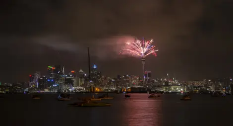 Нова Зеландия посрещна новата 2022 г.