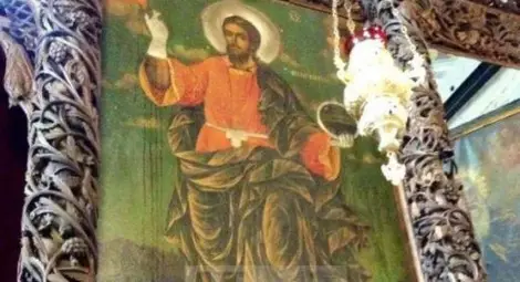 Чудо с икона в Пазарджик: Миро потече от ръцете на Исус Христос!