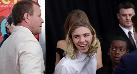 Синът на Мадона спипан с дрога