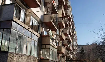 Забраниха остъклените балкони