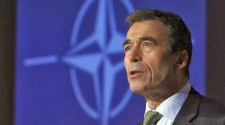 Расмусен призова Русия към крачка назад в Украйна