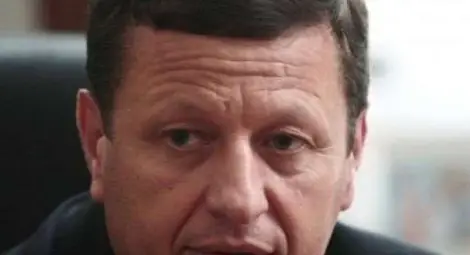 Шок! Дете навъртя 1200 лева сметка на мобилен телефон за ден