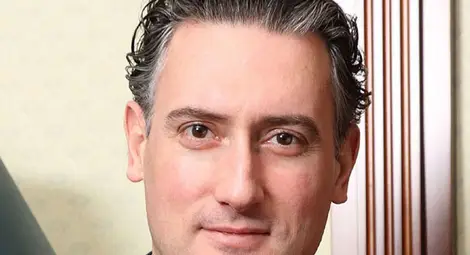 Олигофрени, разбира се!