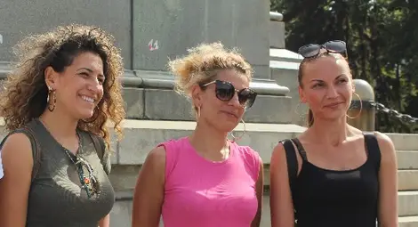 Трите 3D художнички започнаха работа вчера. Снимка: Община Русе Трите 3D художнички започнаха работа вчера. Снимка: Община Русе